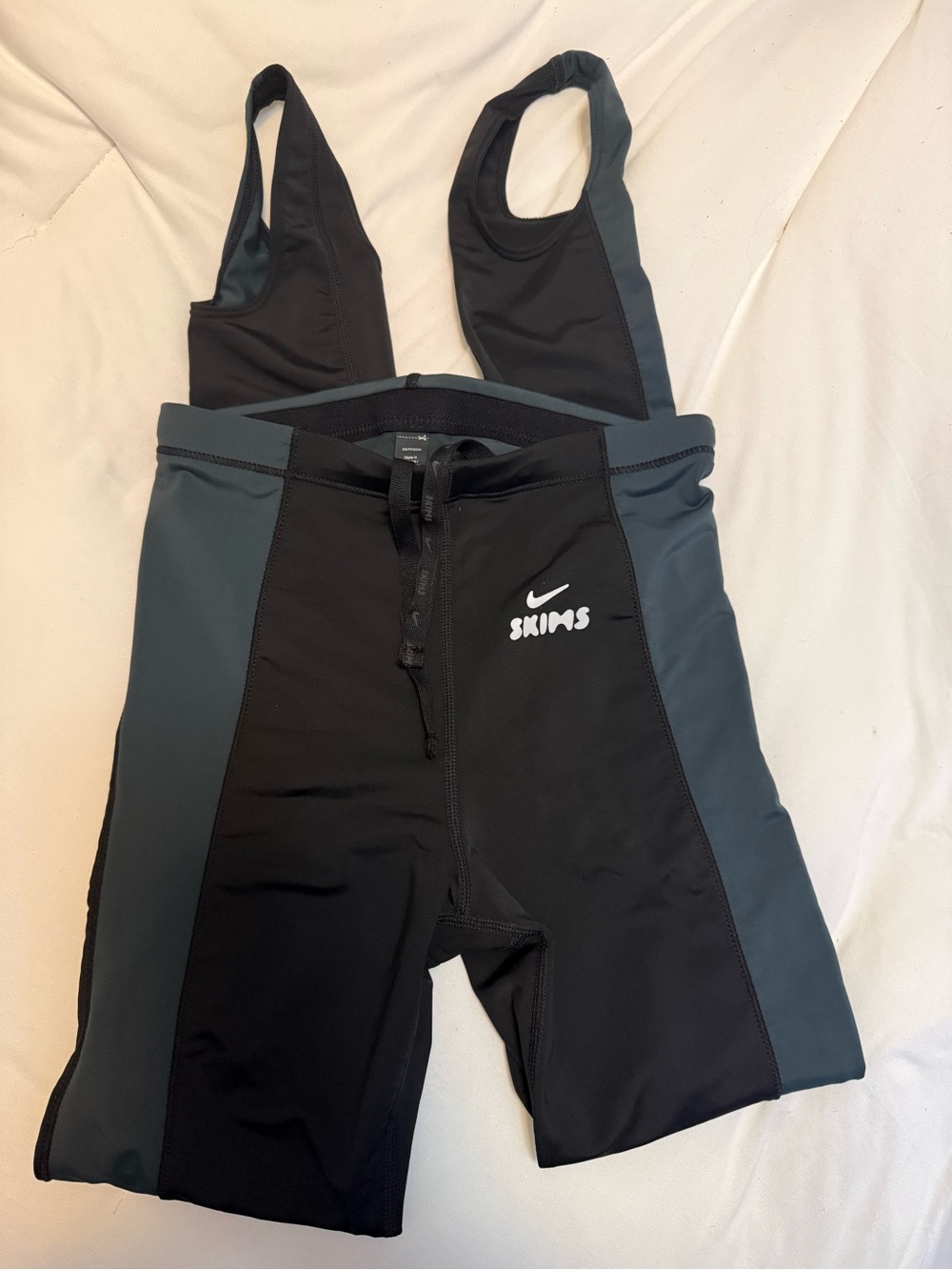 Nike SKIMS Black and Teal Vline Stirrup Leggings